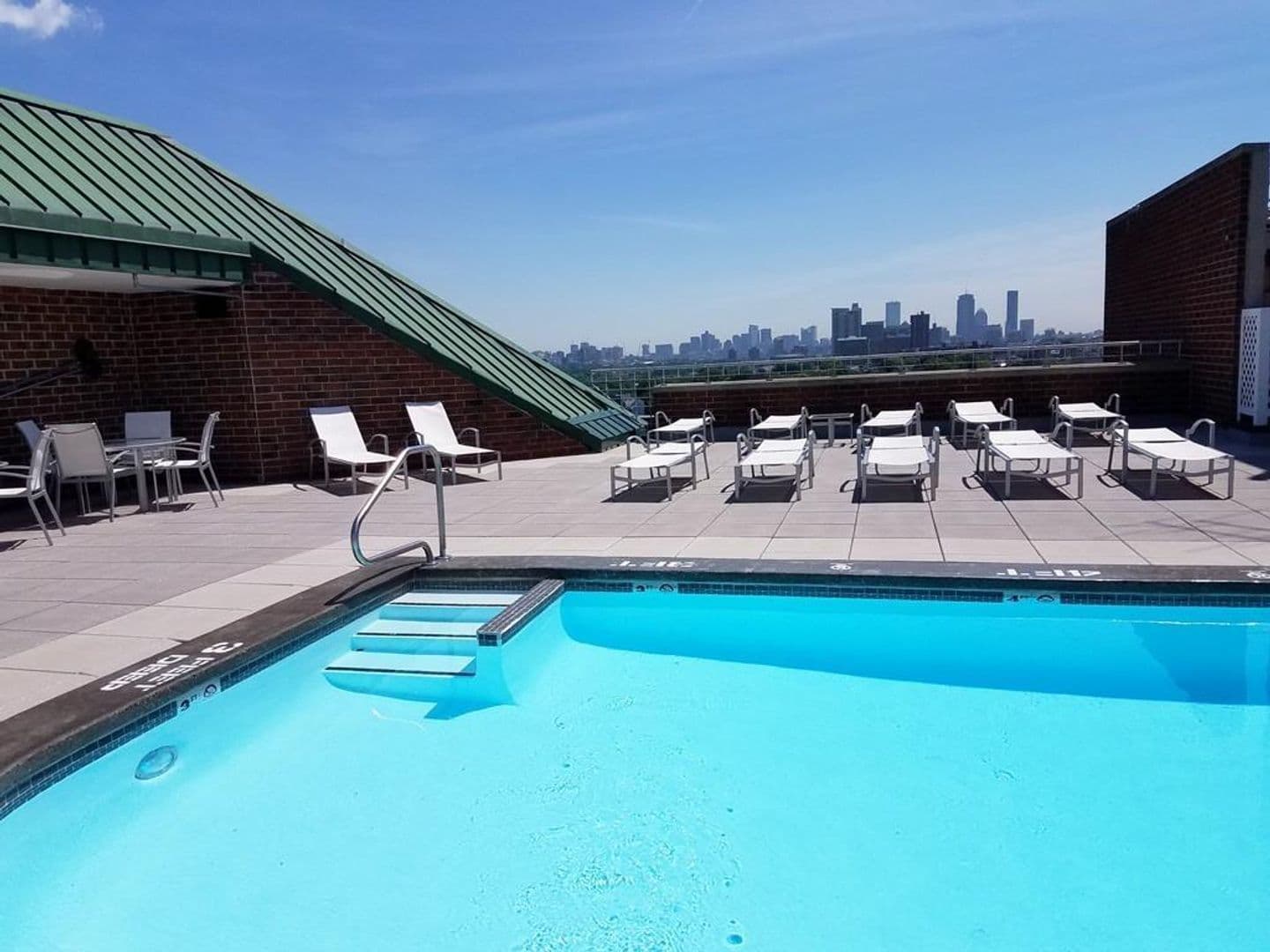 Allston House: 15 North Beacon St #417