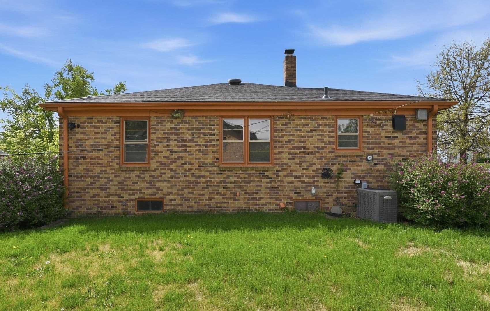 Omaha House: 2618 Weber Street