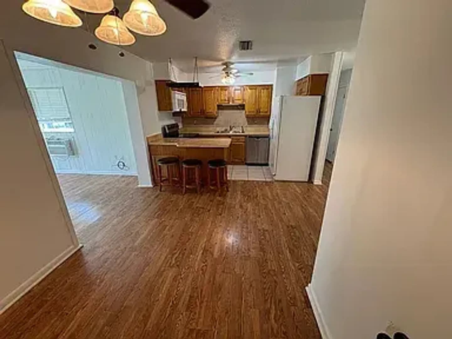 Ocala House: 3839 NE 5th St