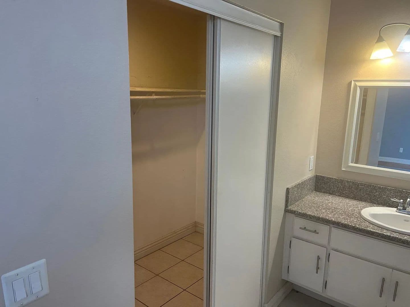 Menifee House: 27459 Prominence Road