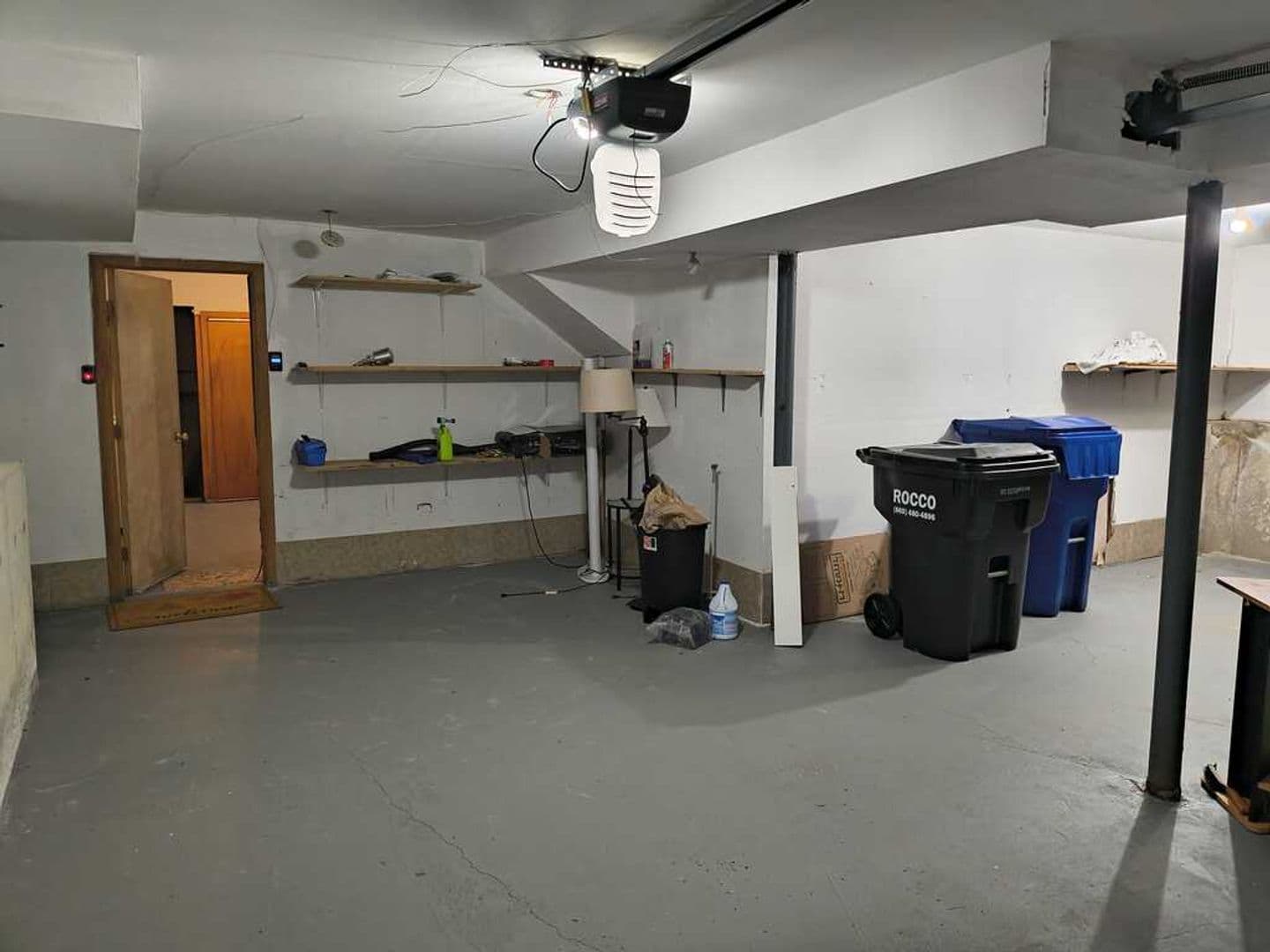 Goshen House: 421 E Hyerdale Drive