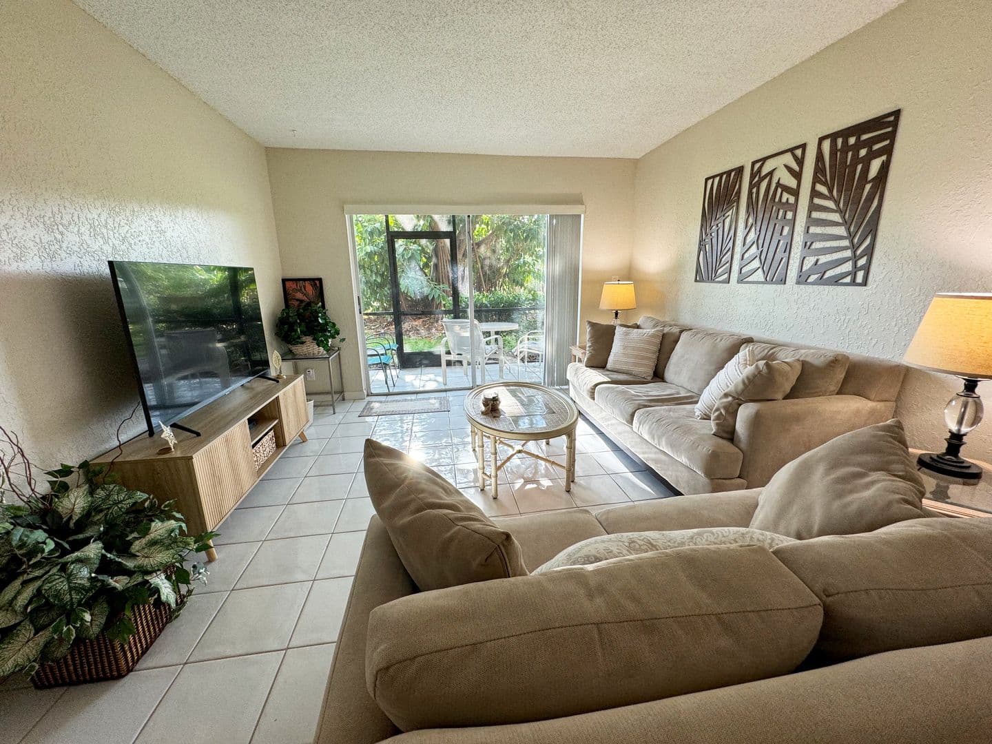 Boca Raton Condo: 450 NW 20TH ST
