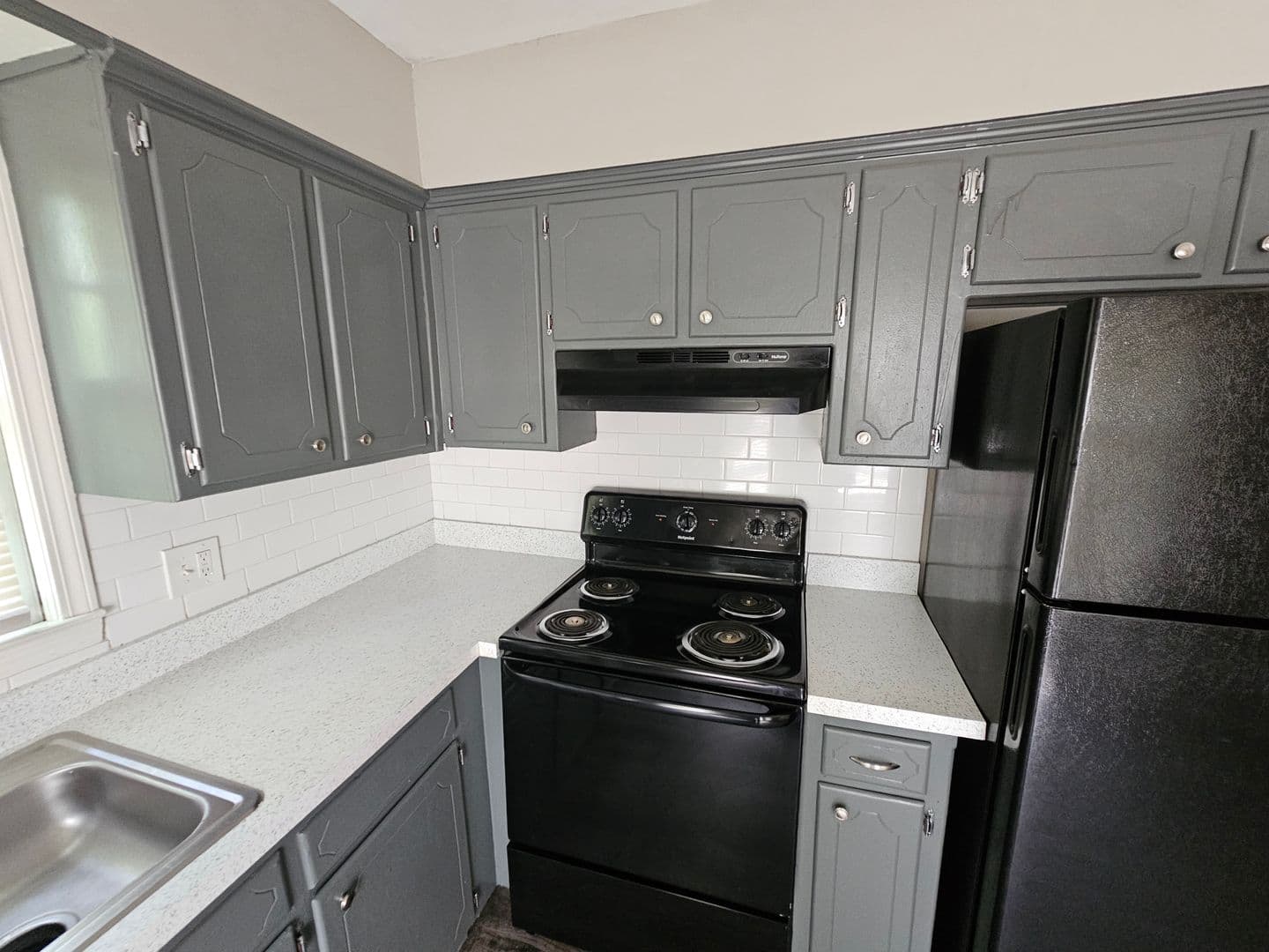 Grandview House: 7601 East 119th Street