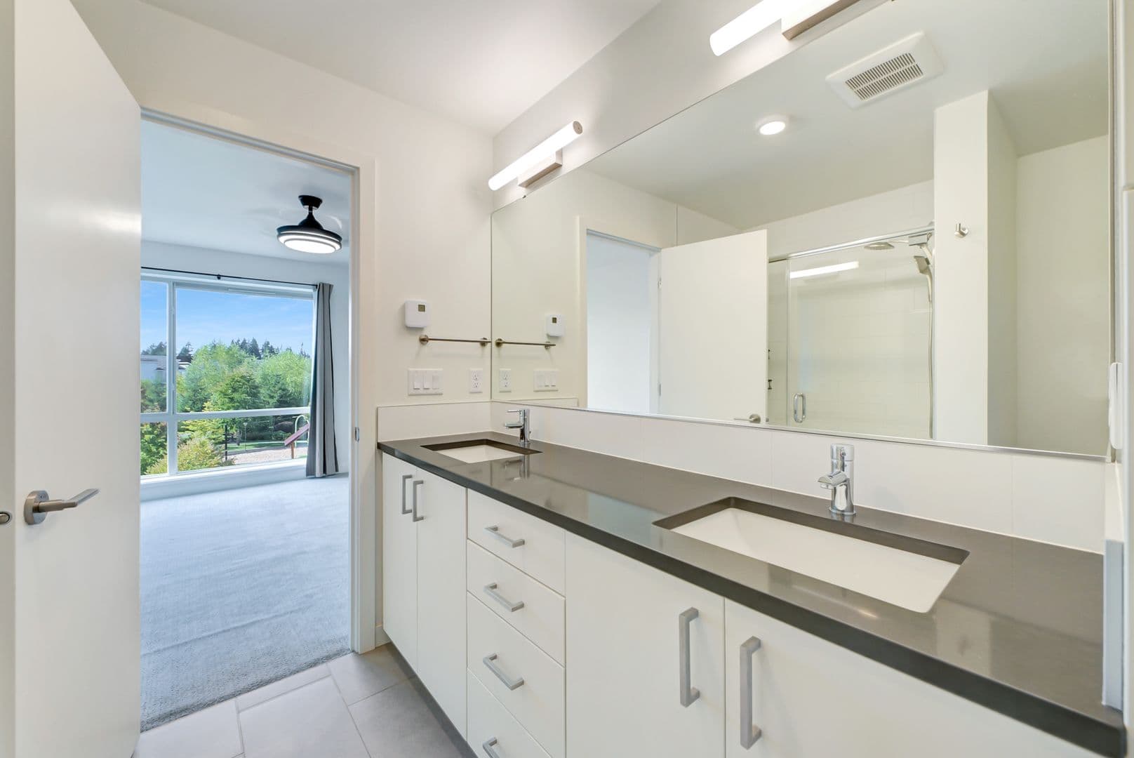 Black Diamond House: 32730 Hemlock Ave SE