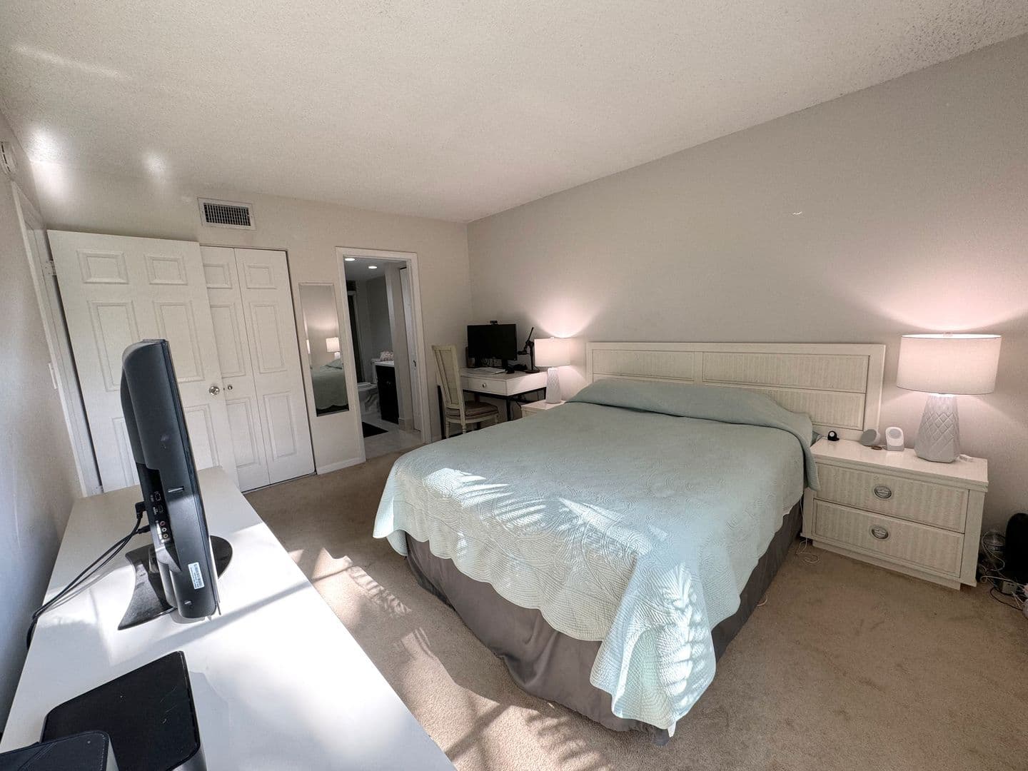 Boca Raton Condo: 450 NW 20TH ST