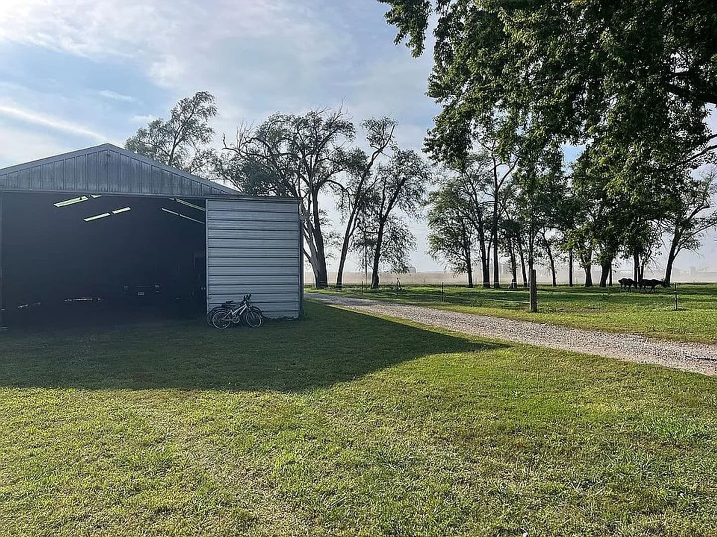 Hamburg House: 3006 250th Avenue