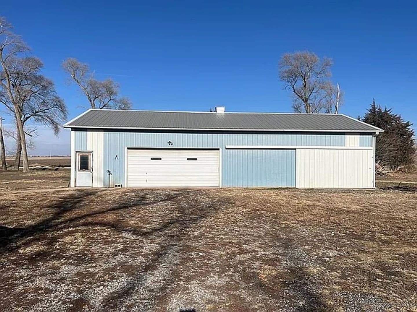 Hamburg House: 3006 250th Avenue