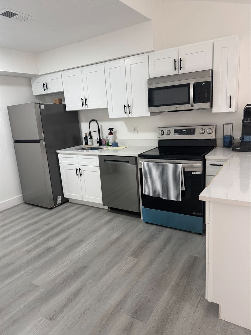 Atlanta Apartment: 1400 Flat Shoals Rd