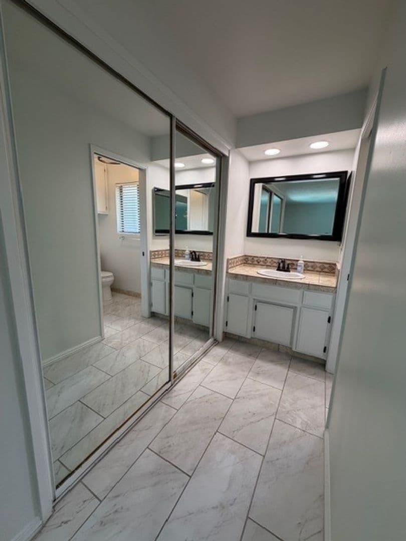 BAKERSFIELD House: 8908 THURBER LANE