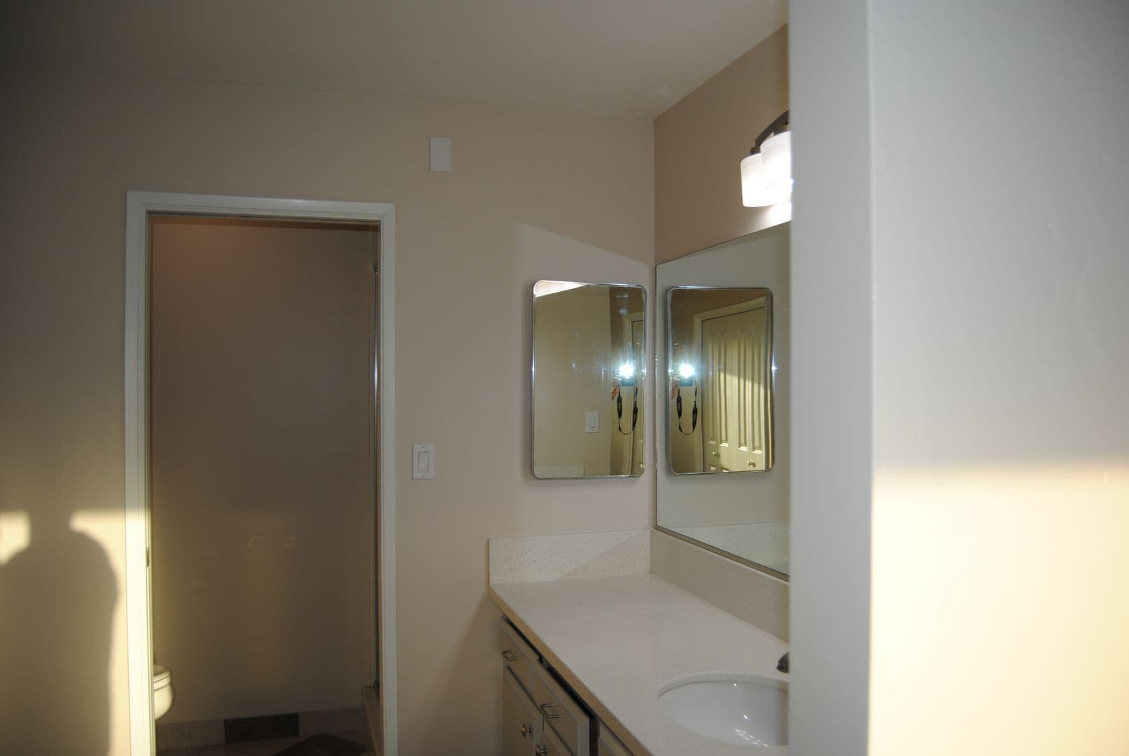 BAKERSFIELD House: 924 MONTCLAIR STREET
