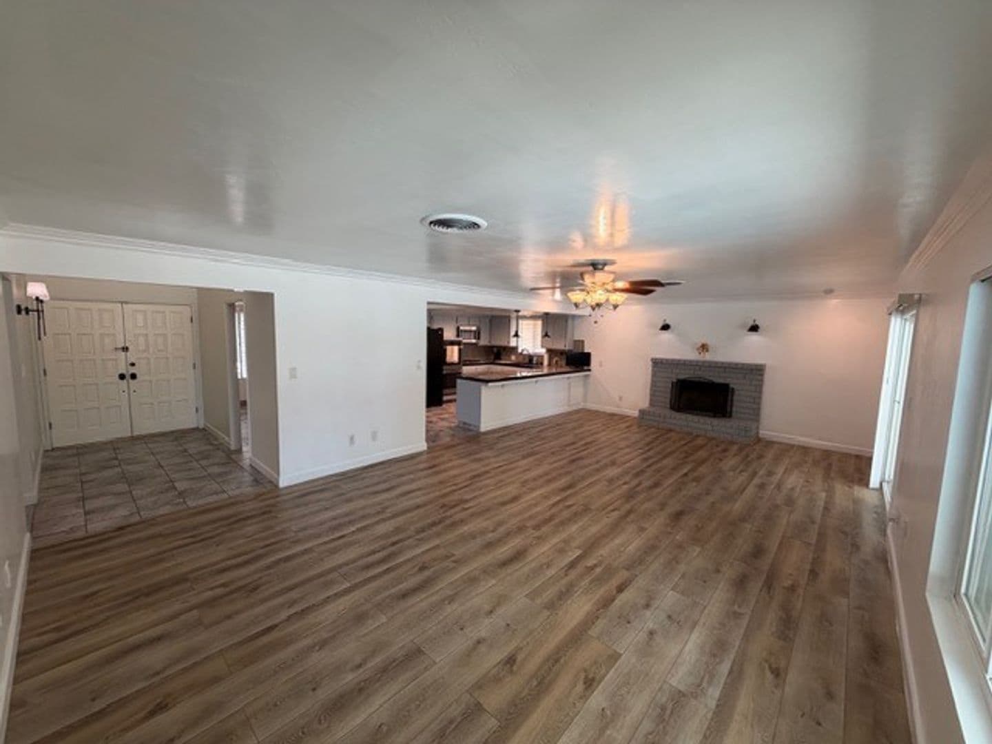 BAKERSFIELD House: 8908 THURBER LANE