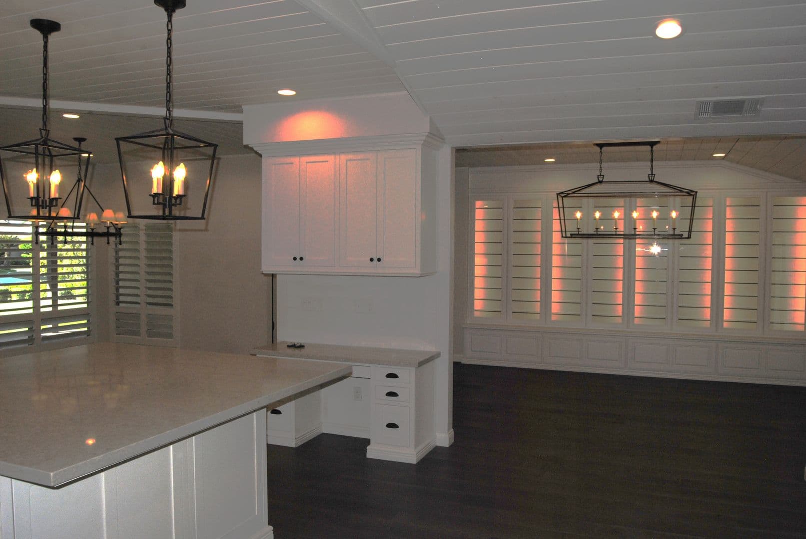 BAKERSFIELD House: 7112 DARRIN AVENUE