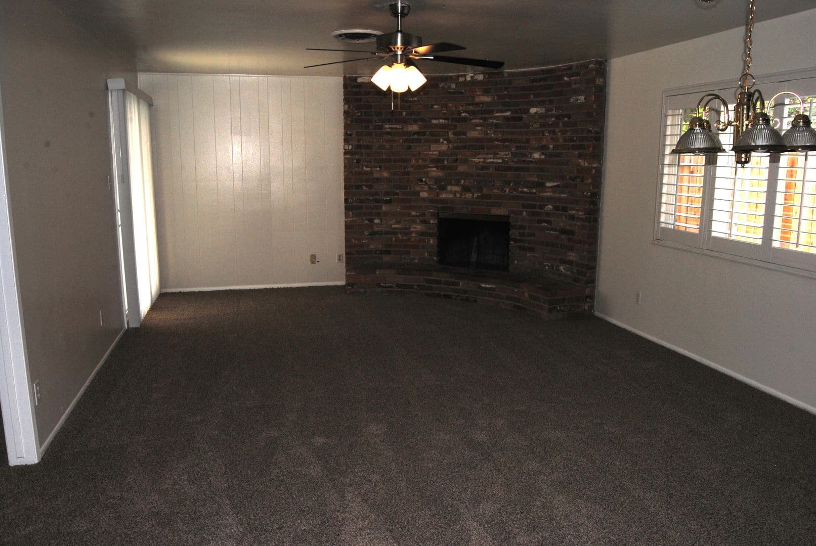 BAKERSFIELD House: 500 PLATO CT.