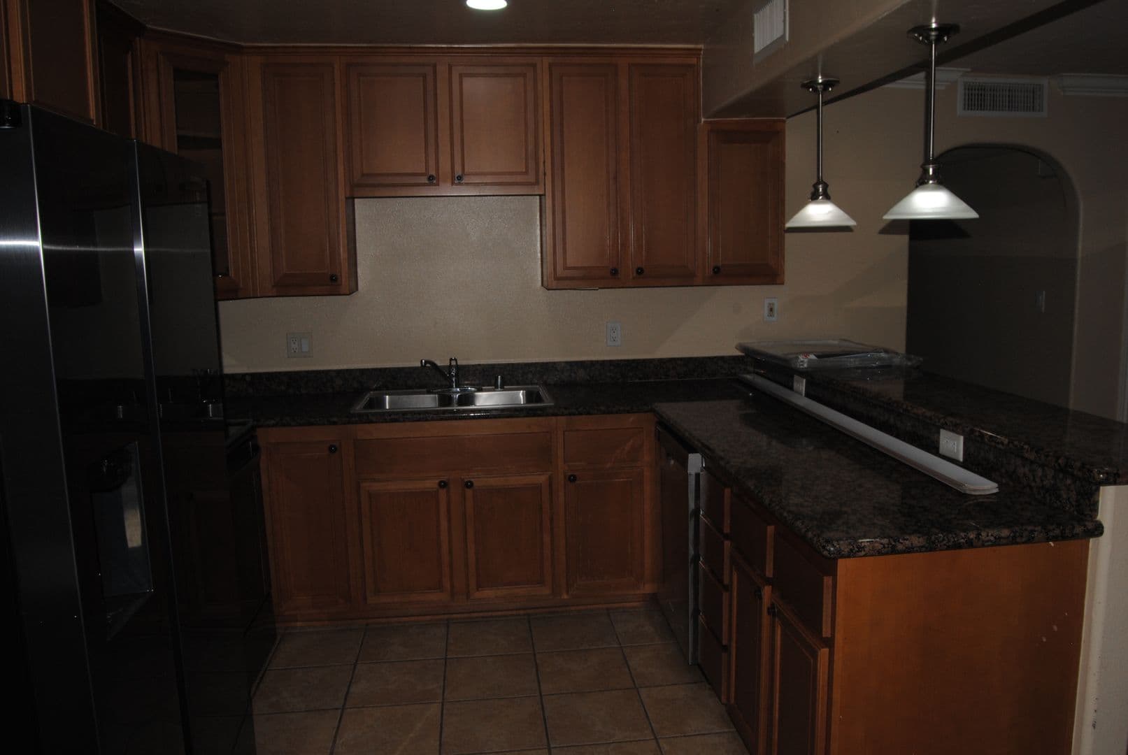 BAKERSFIELD Condo: 3700 Q ST. APT#111