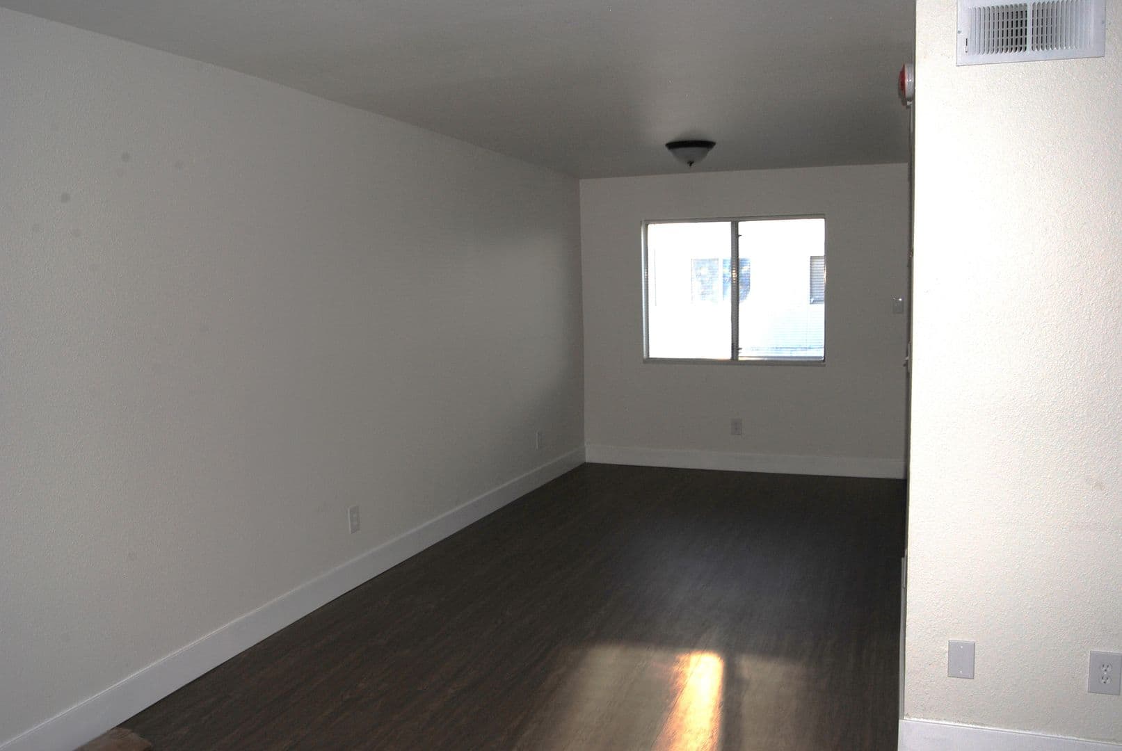 BAKERSFIELD Apartment: 3608 PANAMA LANE #A-E