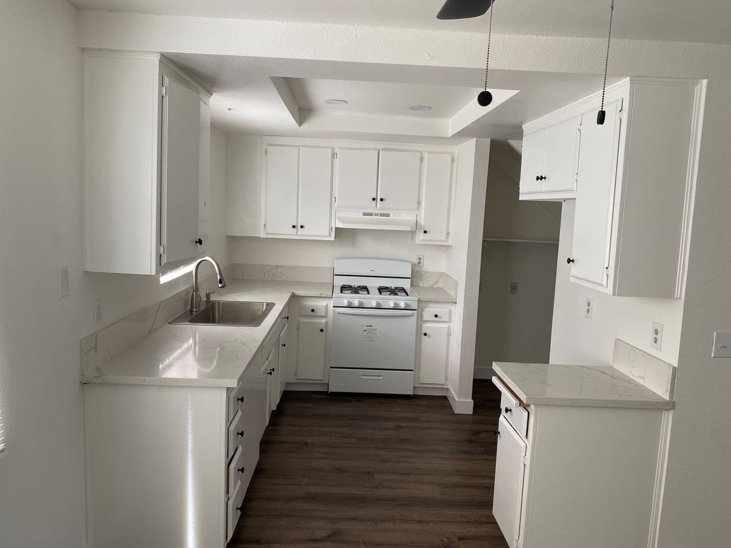 BAKERSFIELD Apartment: 3608 PANAMA LANE #A-E