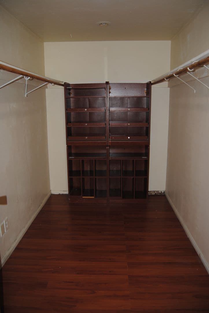 BAKERSFIELD House: 3900 MARILYN PLACE