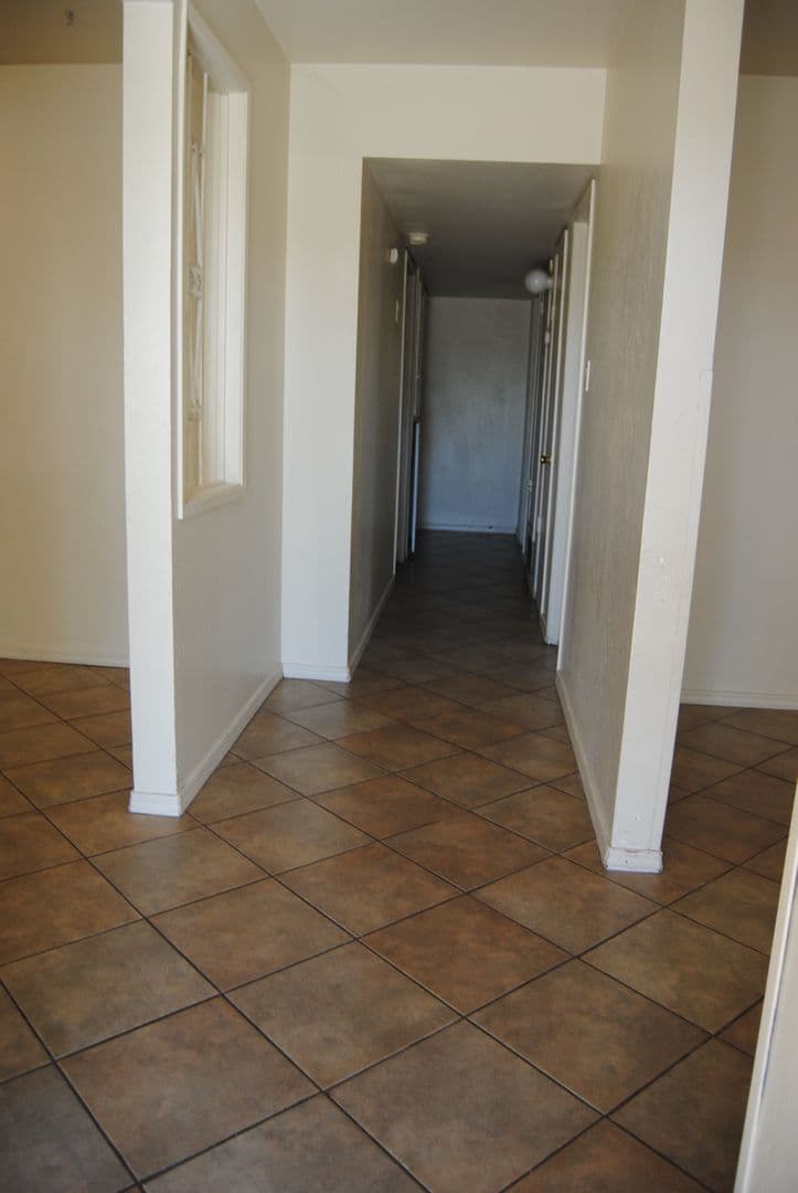BAKERSFIELD House: 3900 MARILYN PLACE