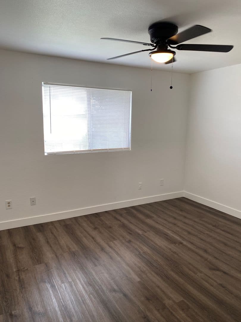 BAKERSFIELD Apartment: 3608 PANAMA LANE #A-E