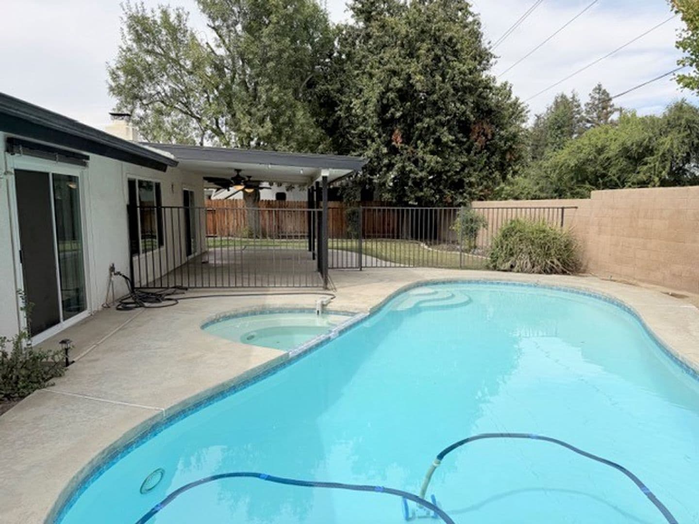 BAKERSFIELD House: 8908 THURBER LANE