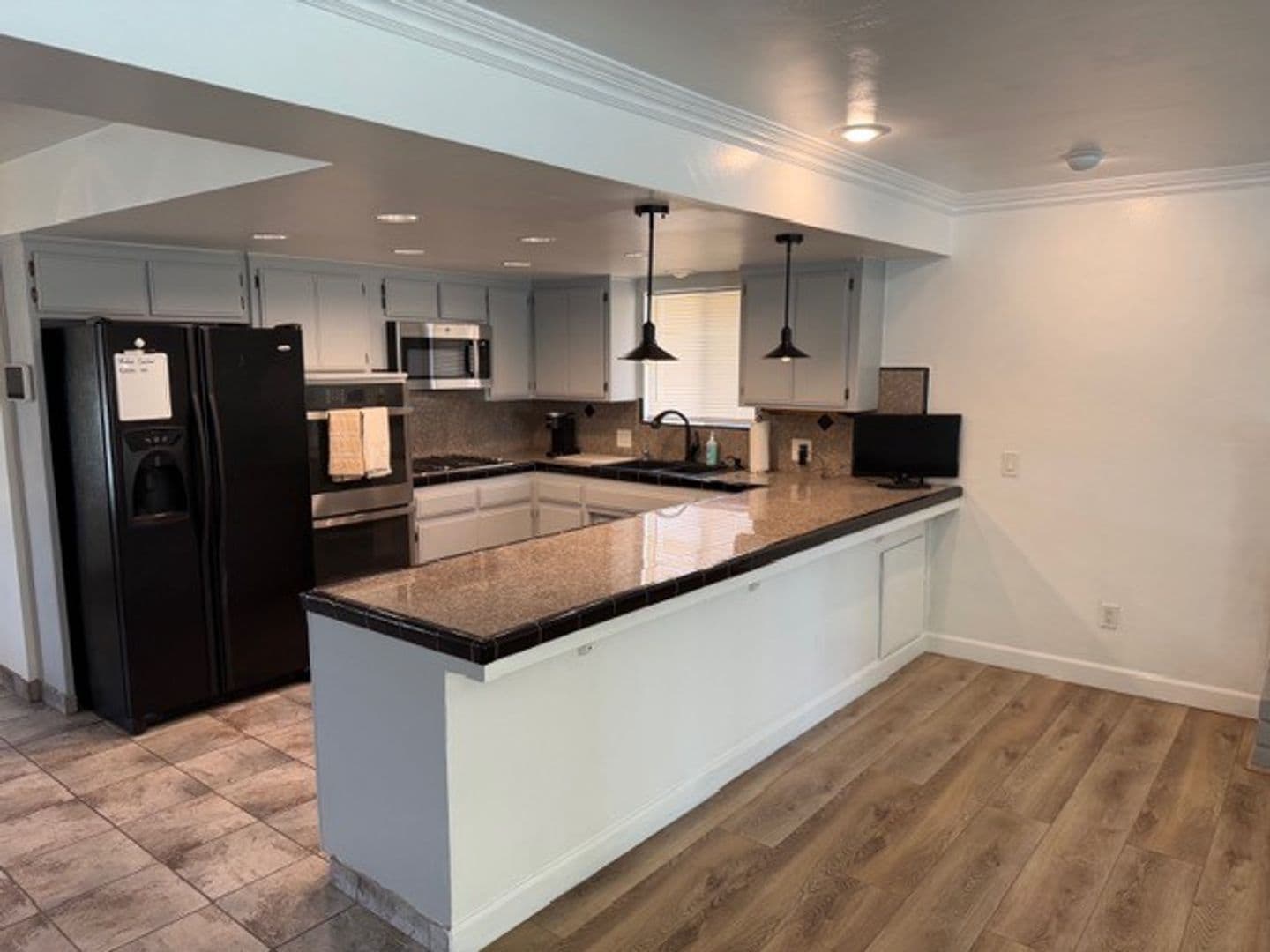 BAKERSFIELD House: 8908 THURBER LANE