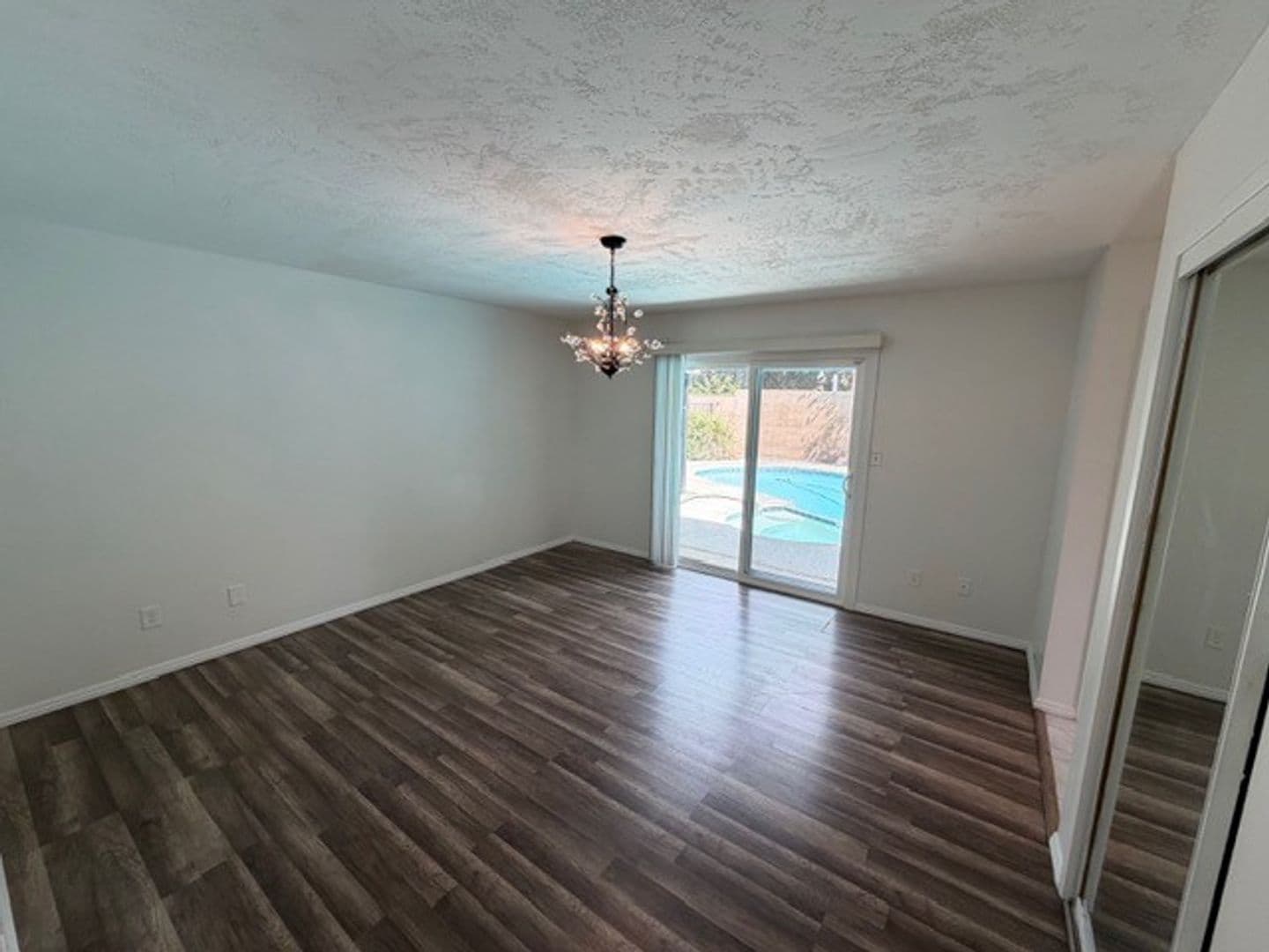 BAKERSFIELD House: 8908 THURBER LANE