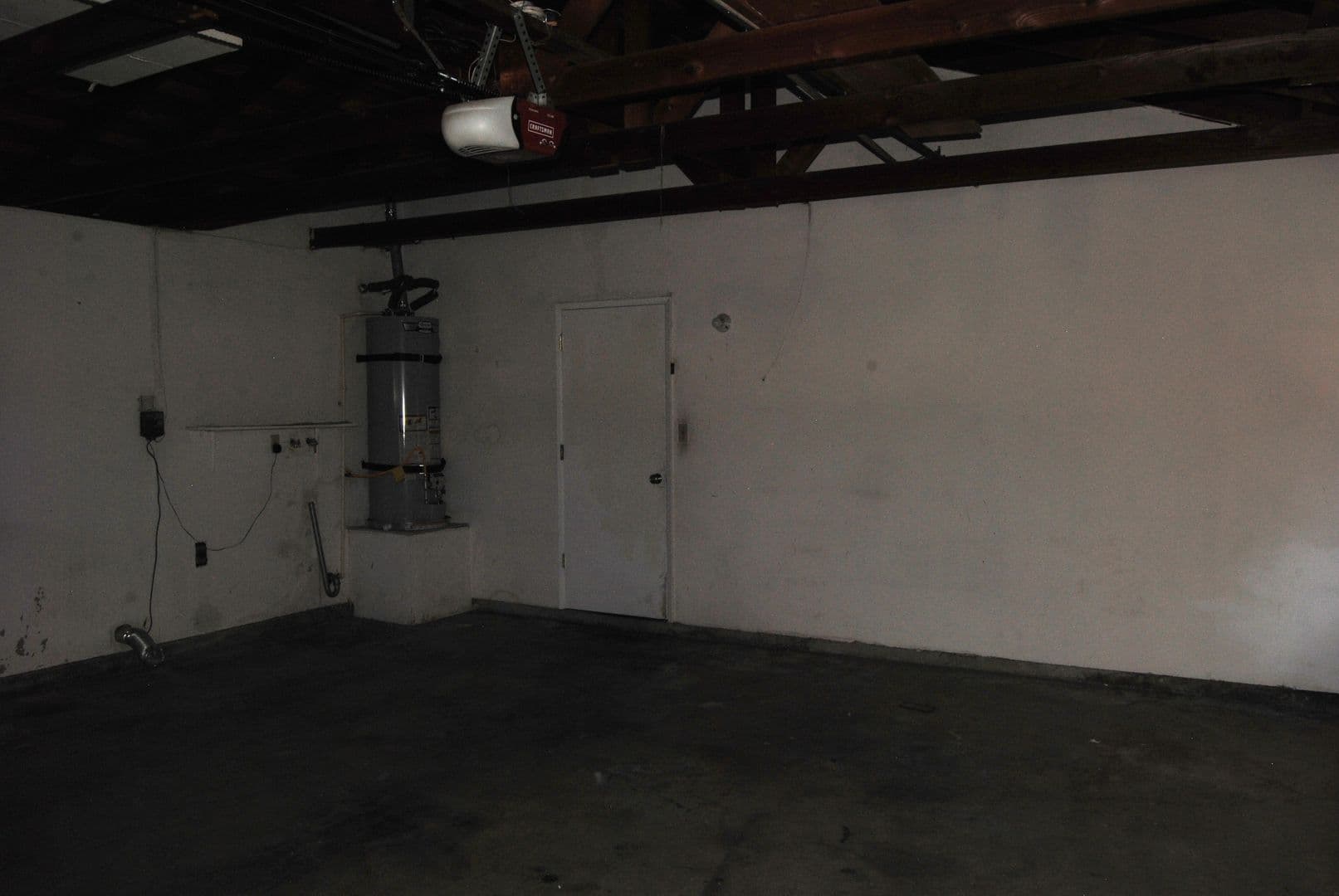 BAKERSFIELD House: 500 PLATO CT.