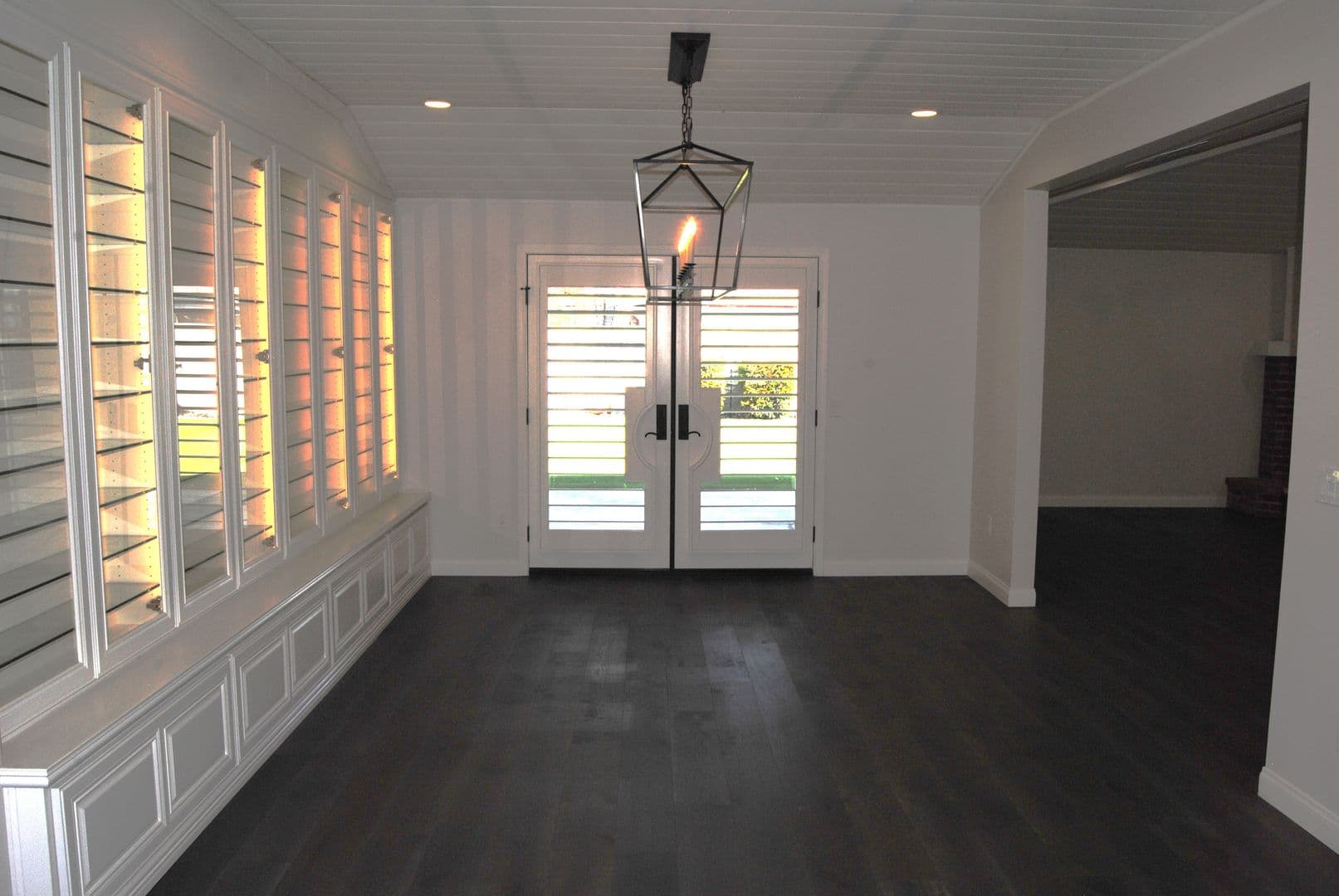 BAKERSFIELD House: 7112 DARRIN AVENUE