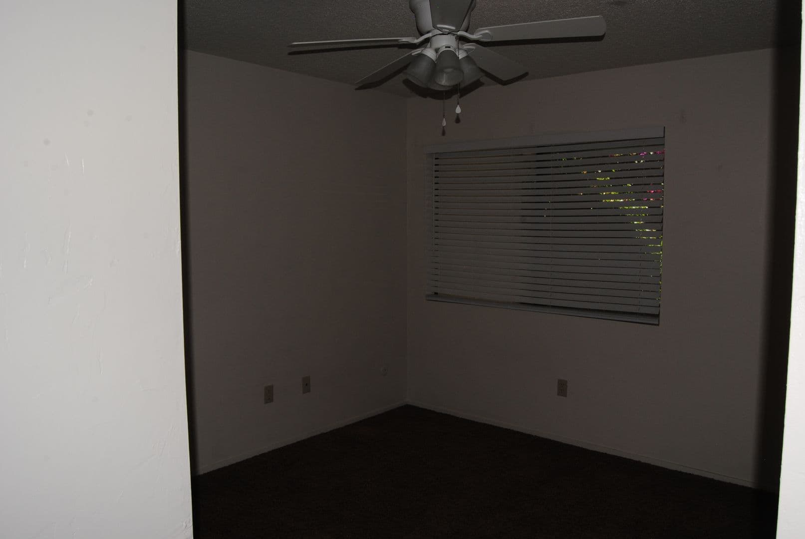 BAKERSFIELD Apartment: 7605 QUAILWOOD DR. #A-D