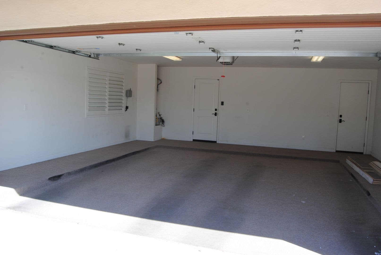 BAKERSFIELD House: 7112 DARRIN AVENUE