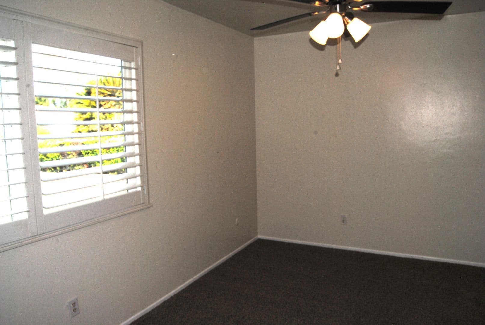BAKERSFIELD House: 500 PLATO CT.