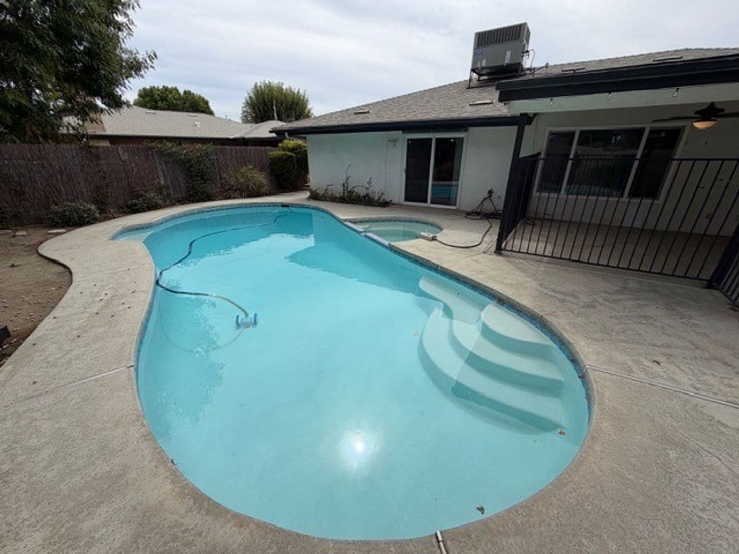 BAKERSFIELD House: 8908 THURBER LANE