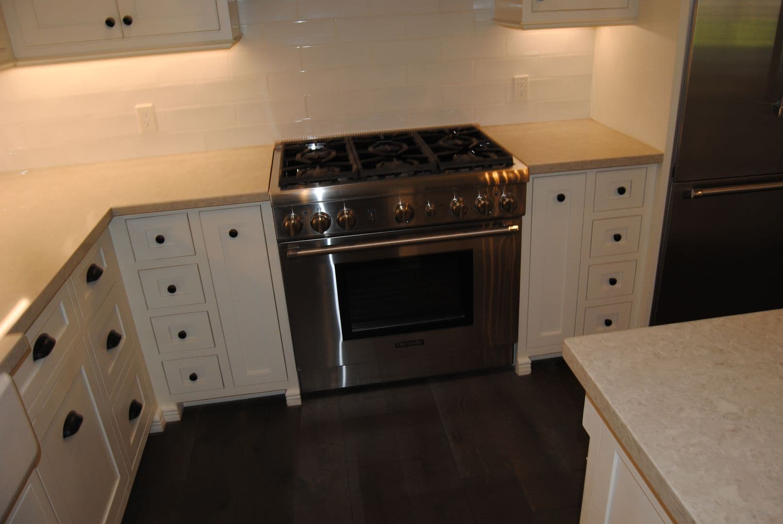 BAKERSFIELD House: 7112 DARRIN AVENUE