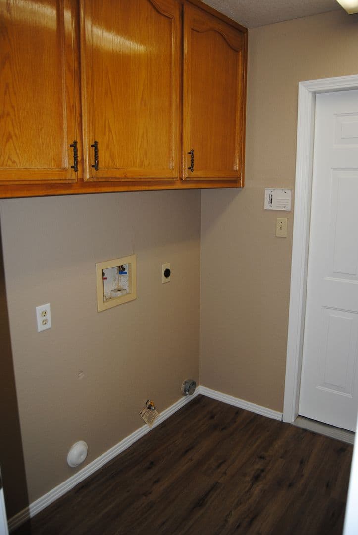 BAKERSFIELD House: 9400 HUNTSMAN OAK CT.