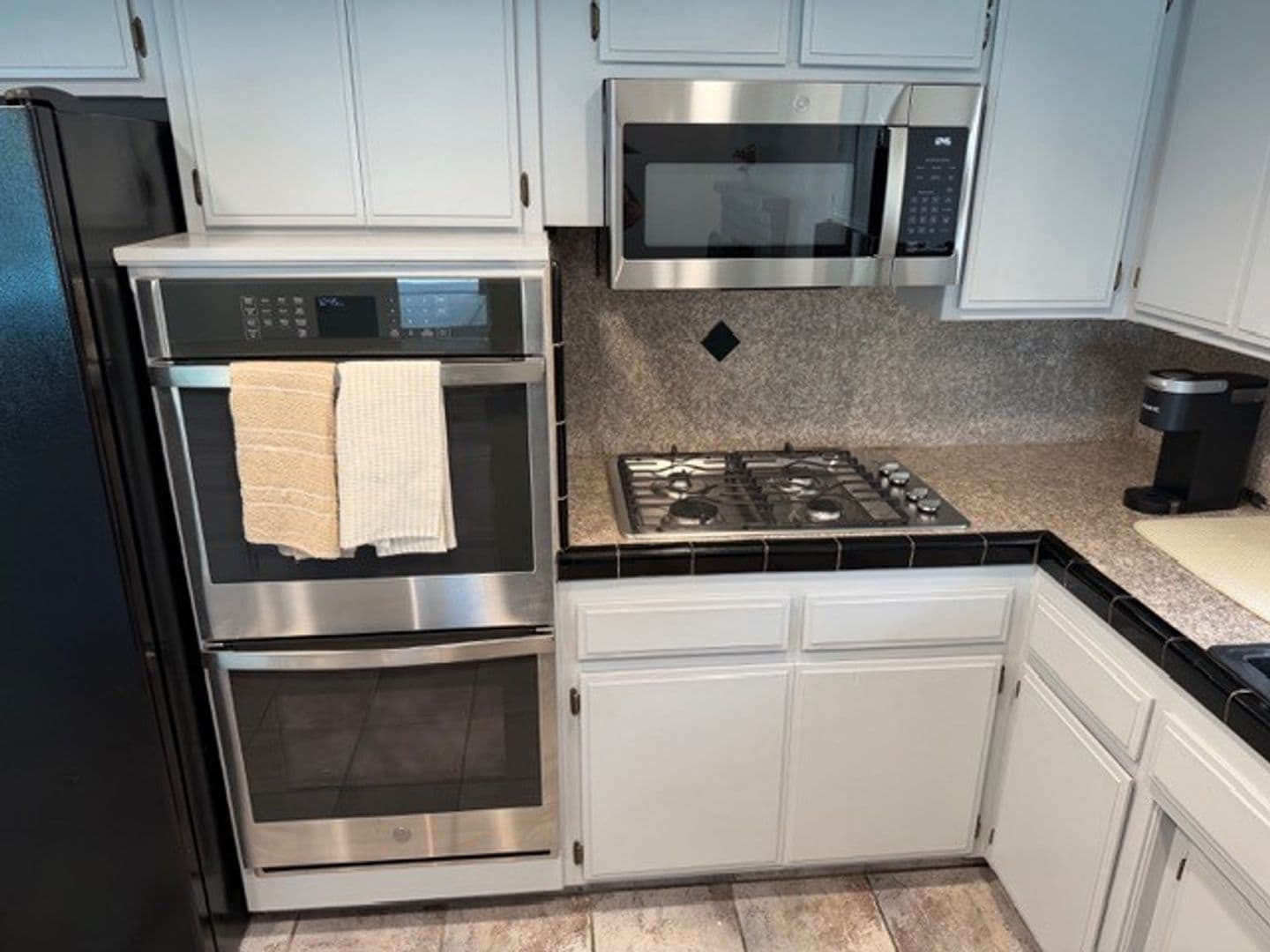 BAKERSFIELD House: 8908 THURBER LANE