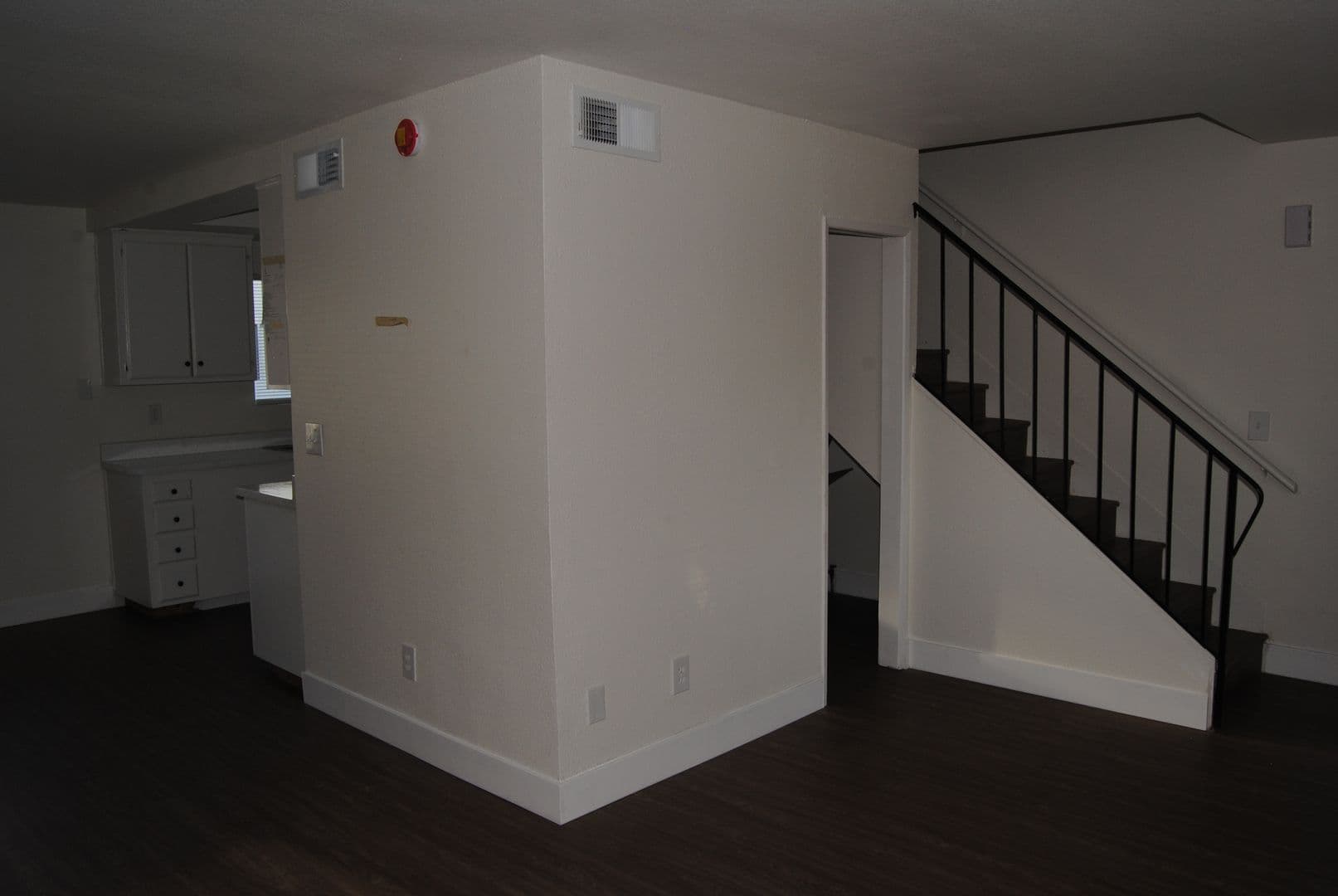 BAKERSFIELD Apartment: 3608 PANAMA LANE #A-E
