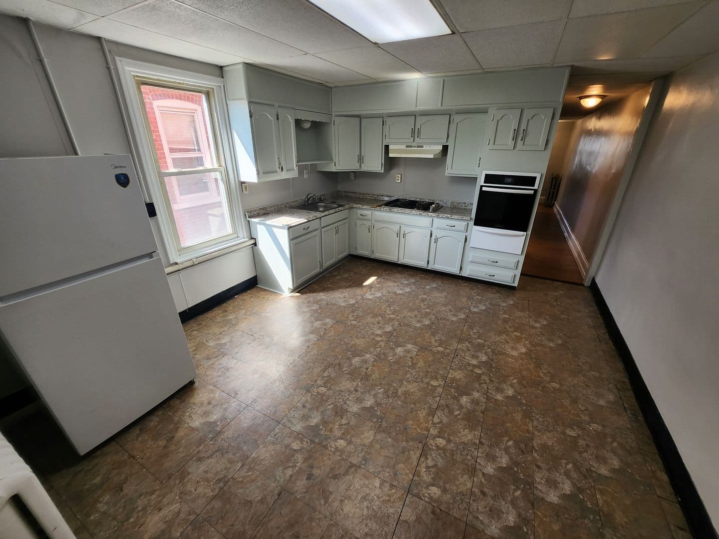 Bethlehem Apartment: 1935 W Broad St