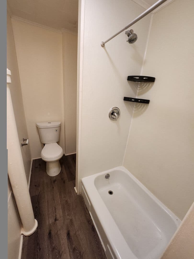 Allentown Apartment: 809-811 W Turner St