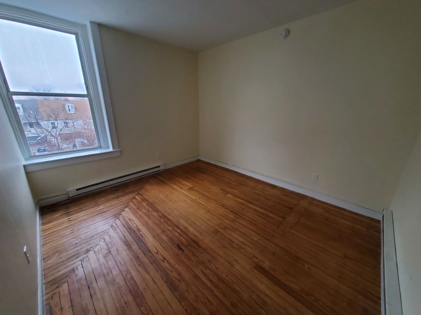 Allentown Apartment: 621 W Turner St