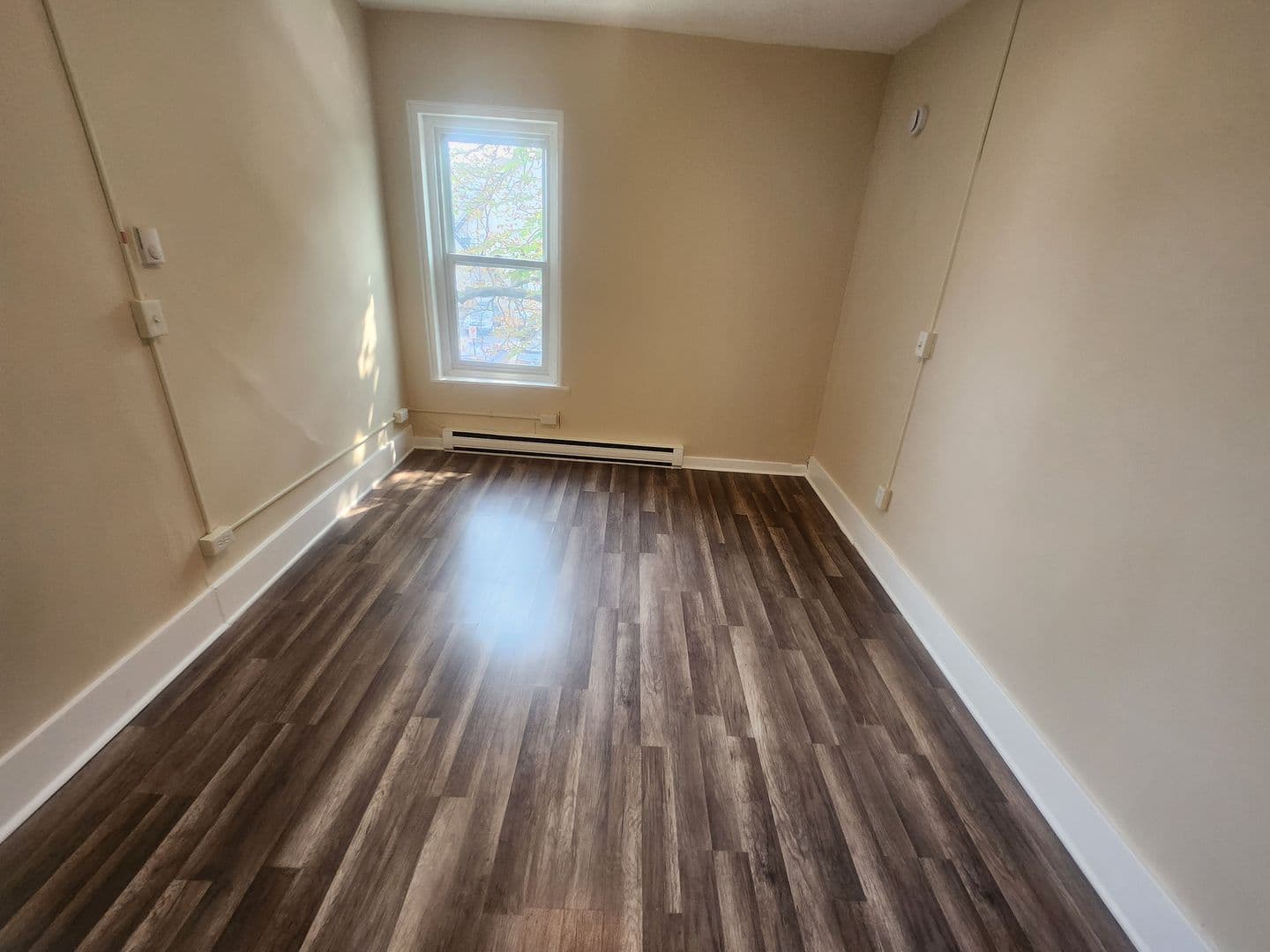 Allentown Apartment: 1402 W Linden St