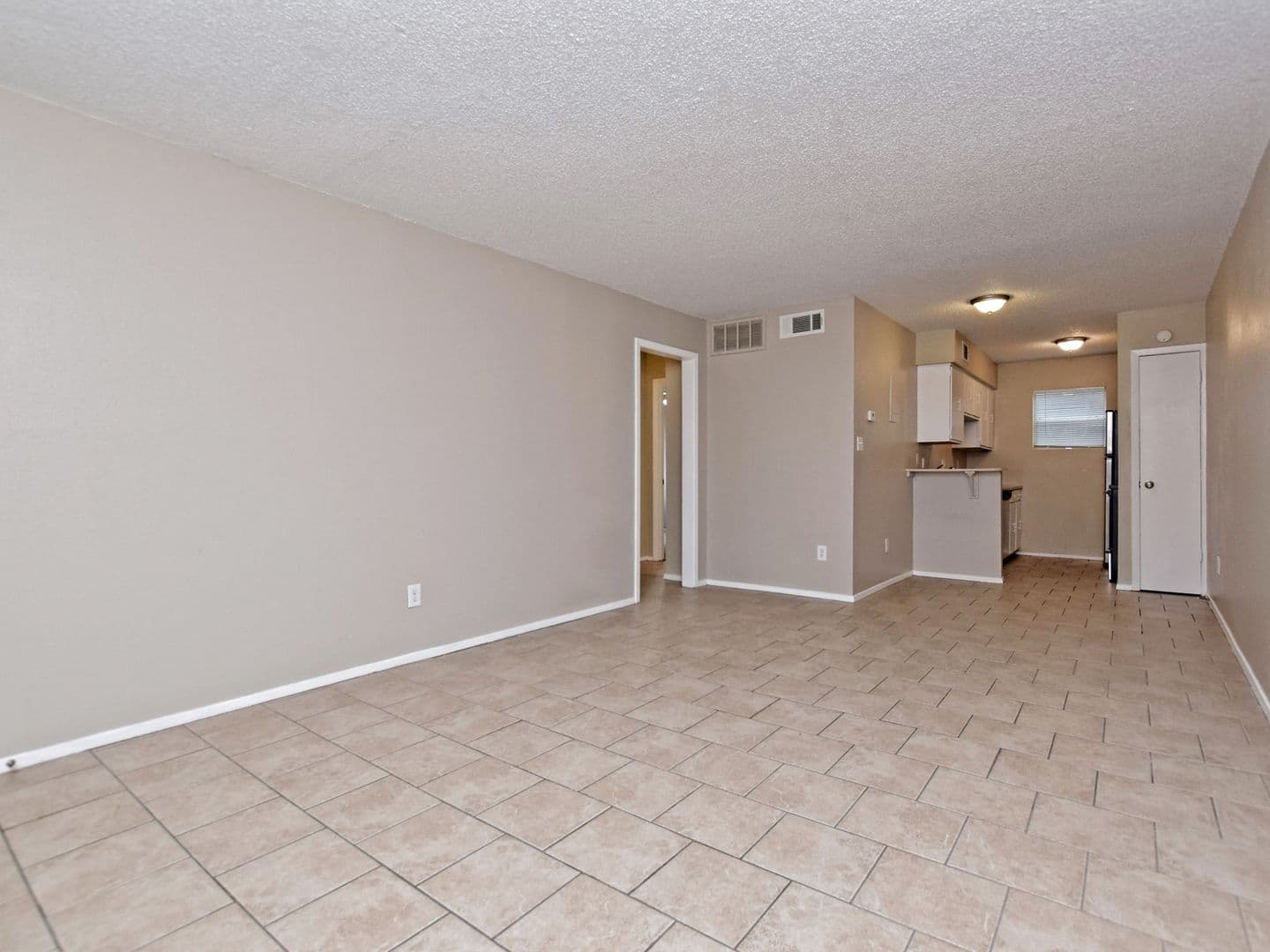 Austin Apartment: 408 W 37th St