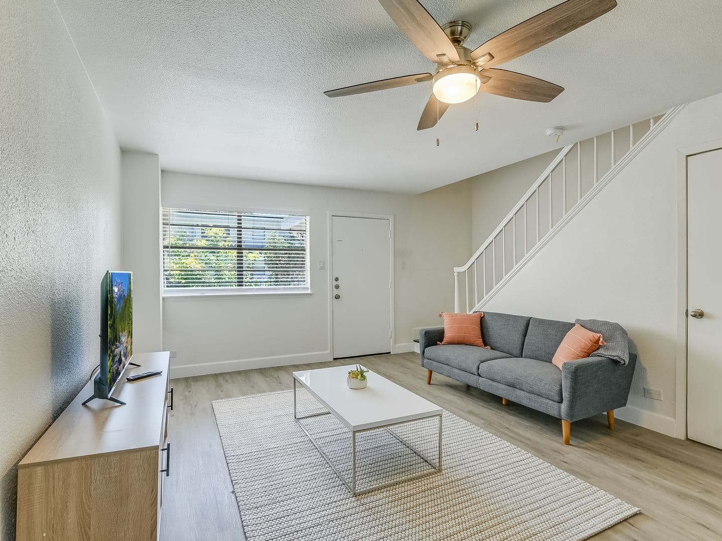 San Antonio Apartment: 333 Brahan Blvd