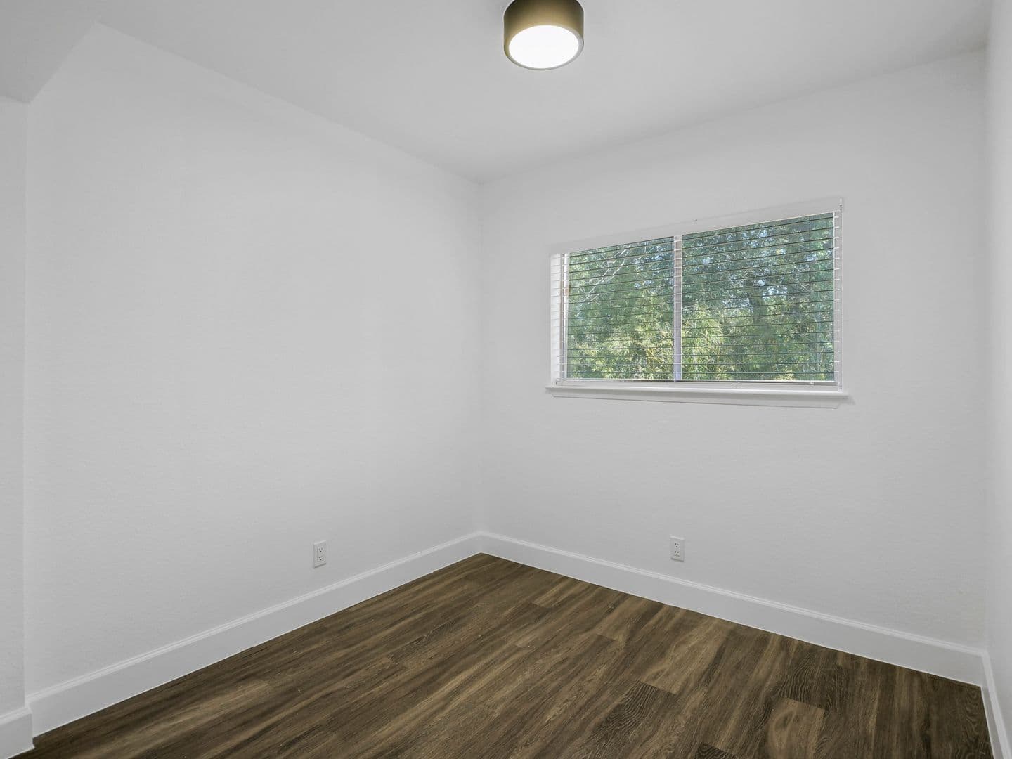 San Antonio Apartment: 333 Brahan Blvd