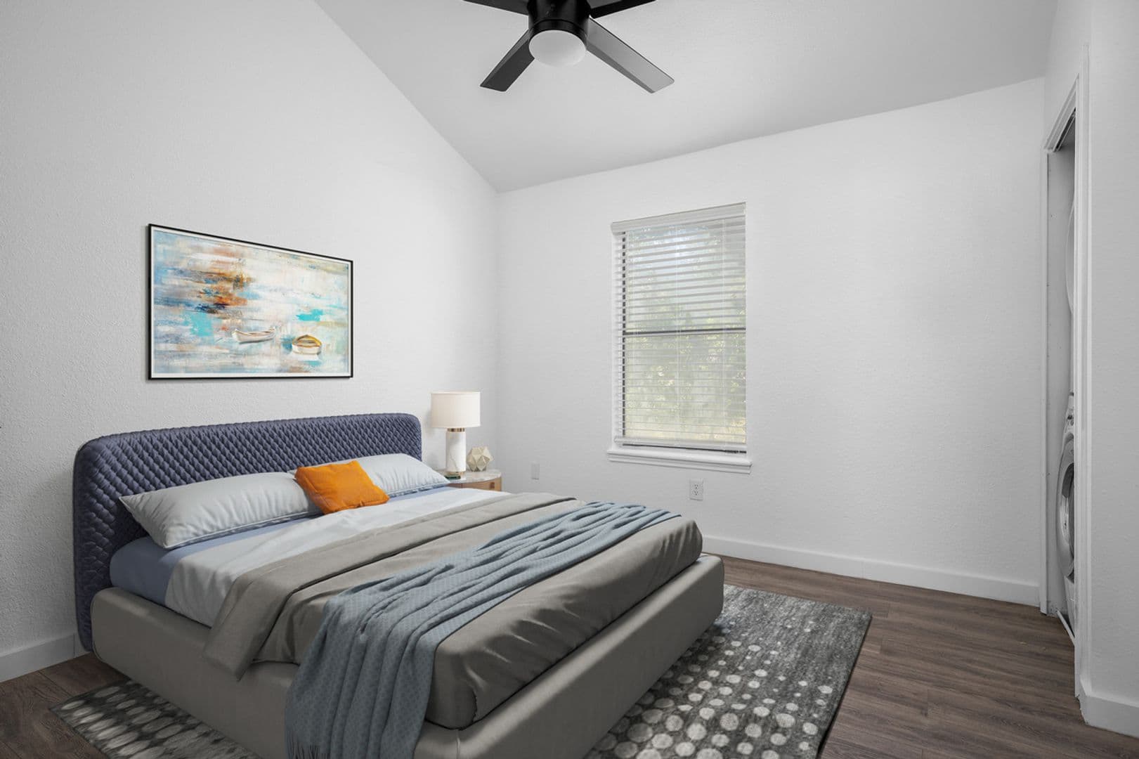 San Marcos Apartment: 1117 N LBJ Dr