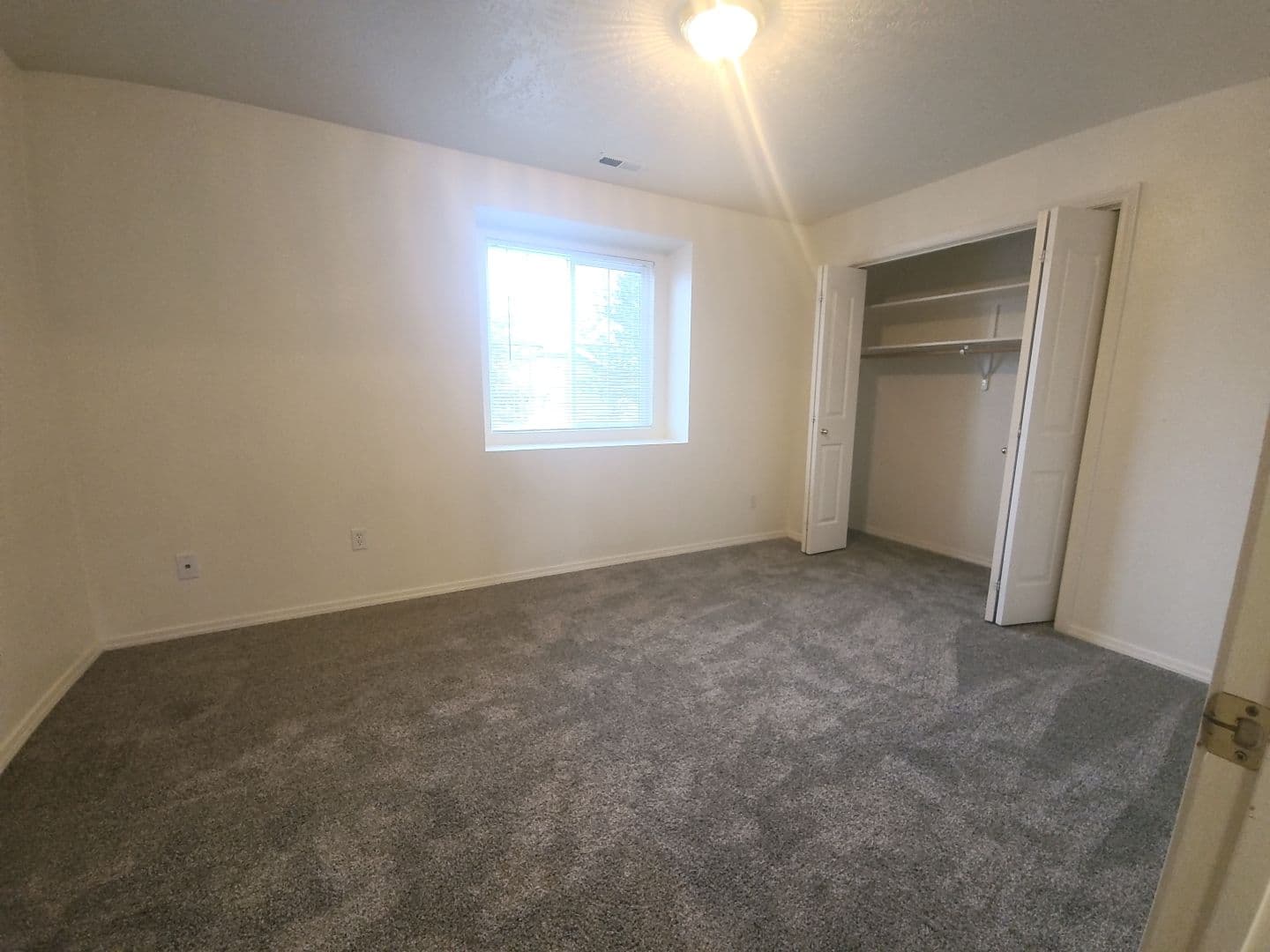 Nampa Townhome: 313 W. Timber Creek Rd.