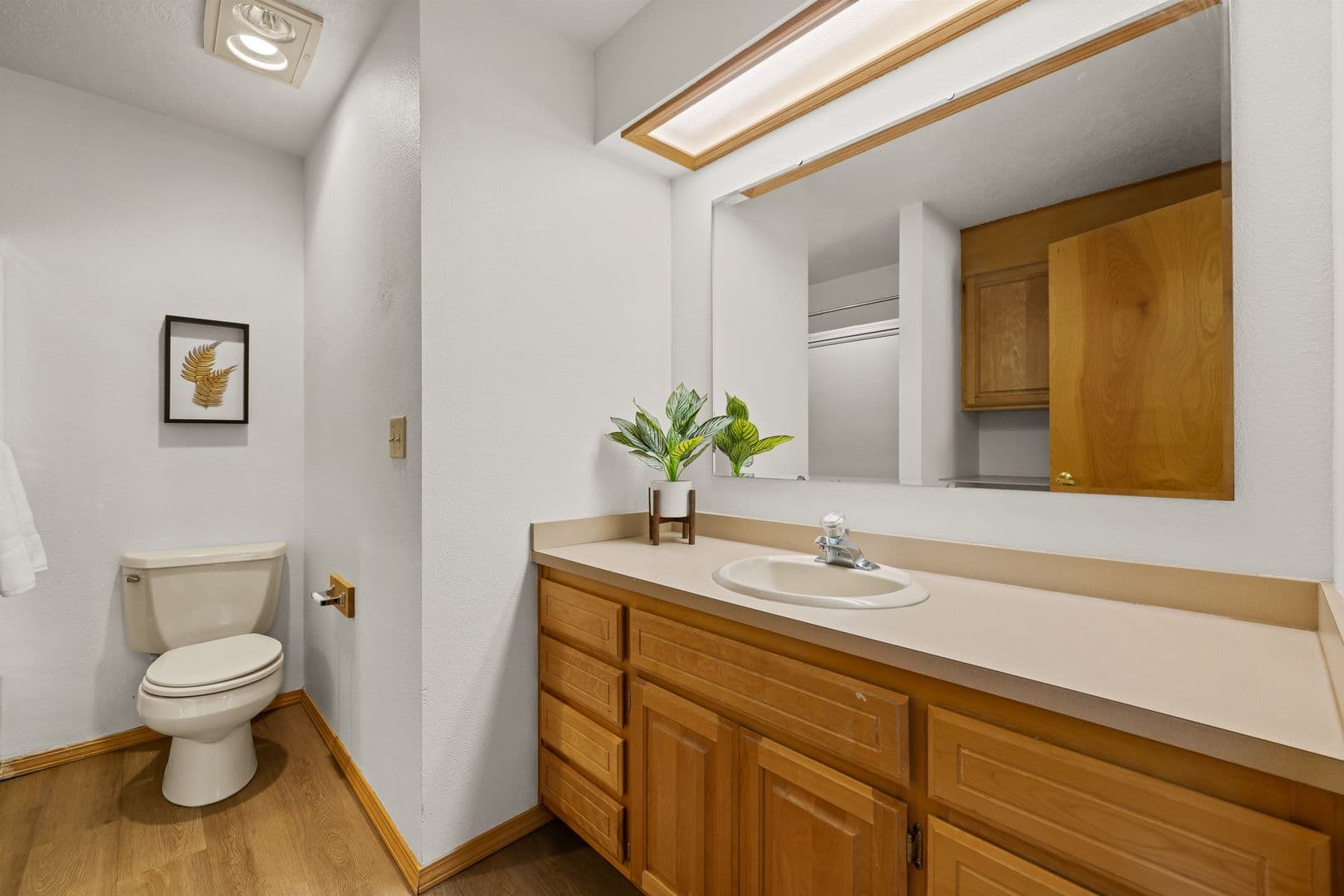 Boise Apartment: 2208-2220 S Gekeler Ln
