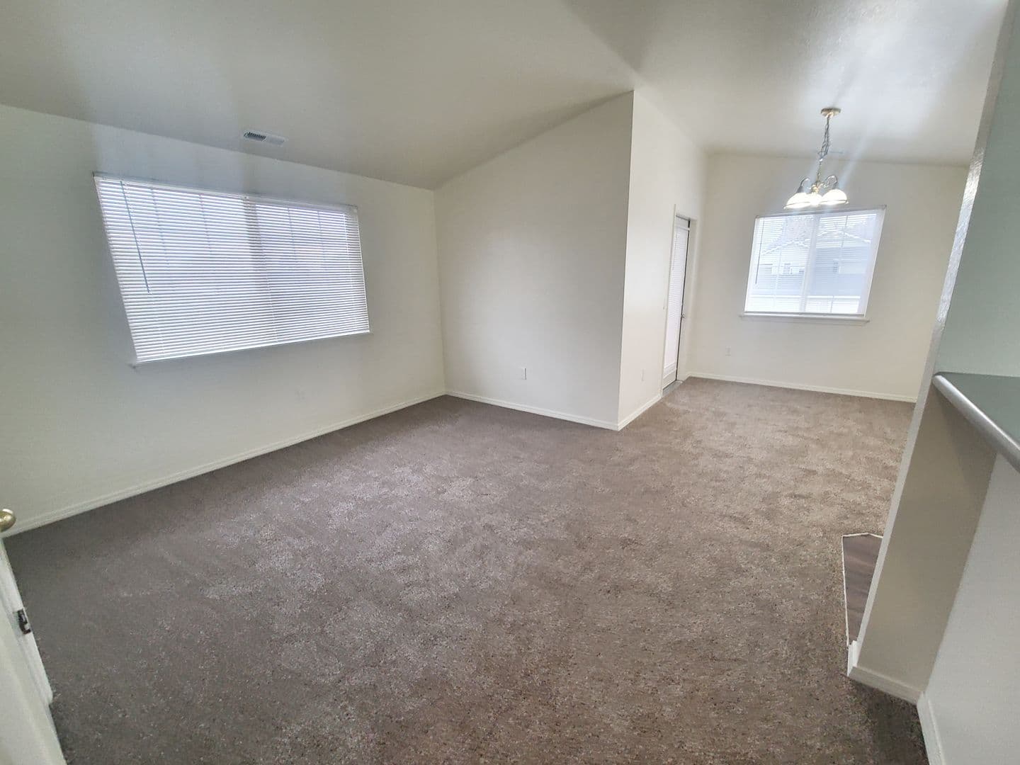 Nampa Apartment: 408-420 N. Broadmore Way