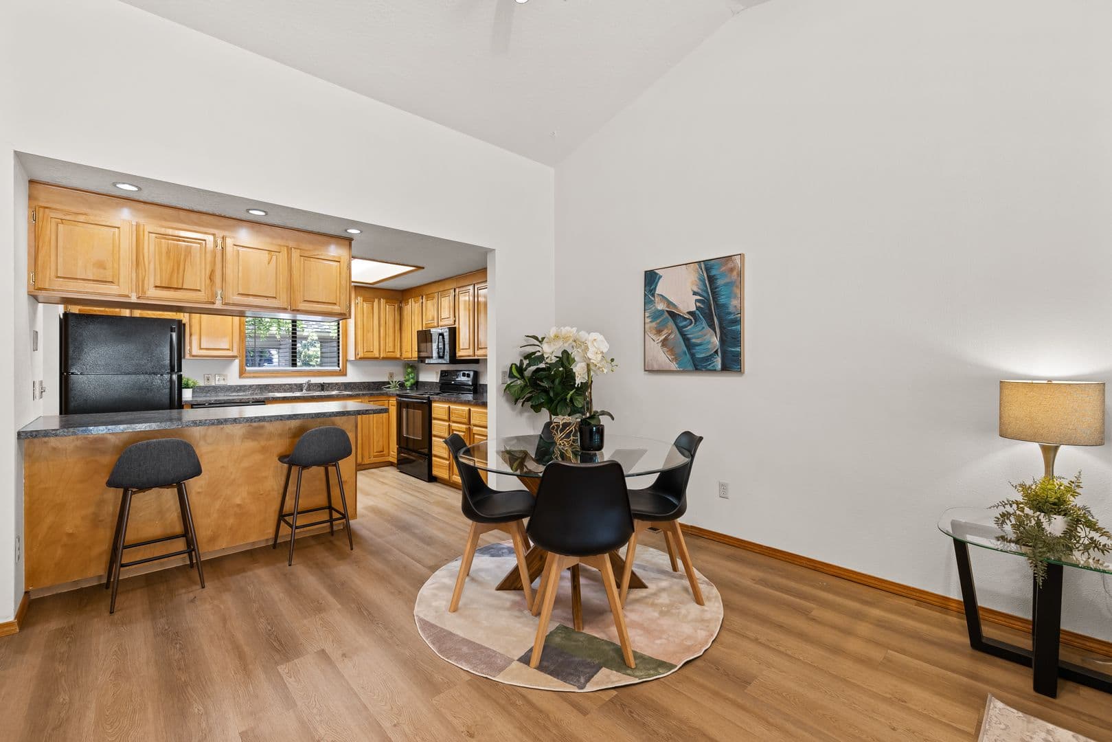 Boise Apartment: 2208-2220 S Gekeler Ln