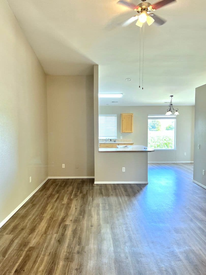 Star Apartment: 129 - 195 N. Plummer Rd.