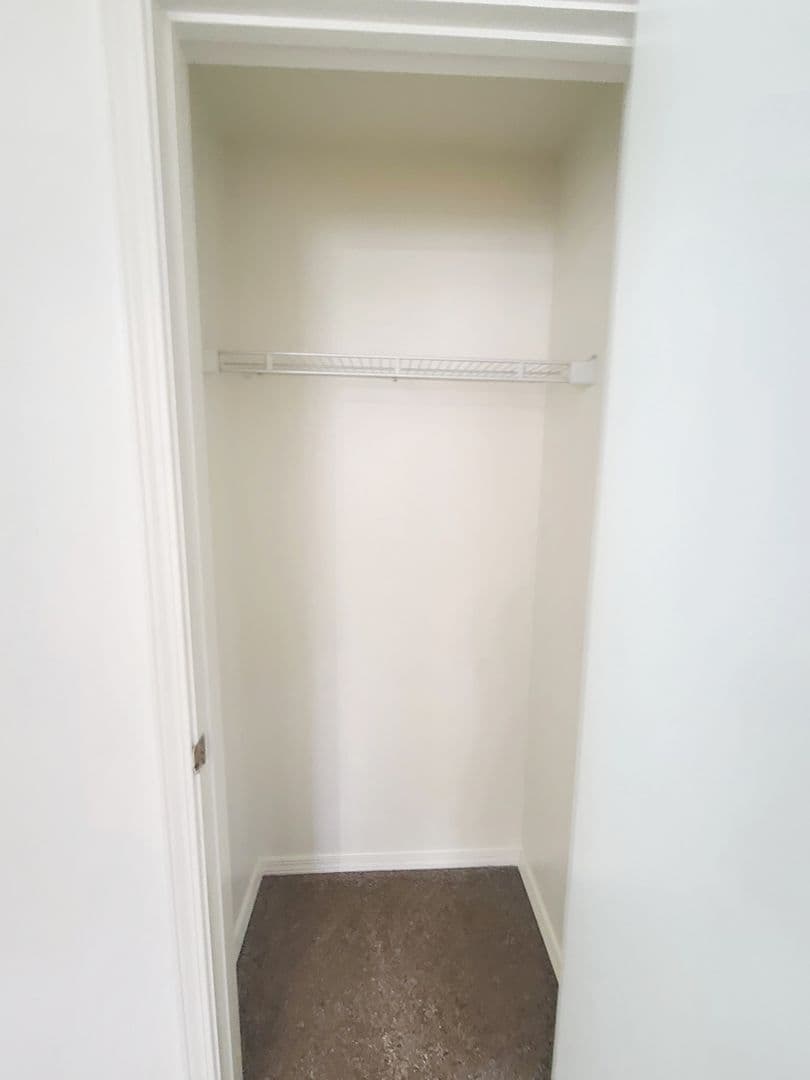 Nampa Apartment: 408-420 N. Broadmore Way